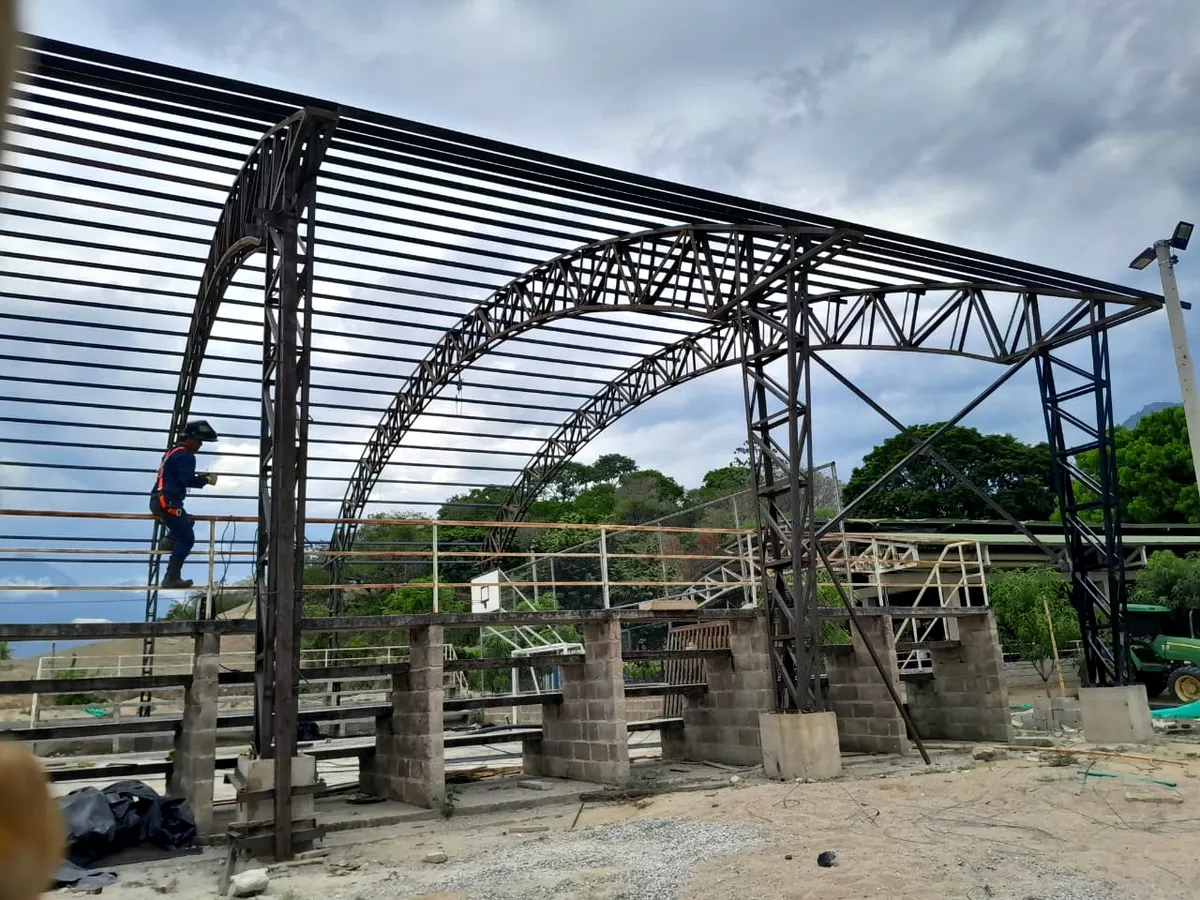 Soldadura de estructura en arco